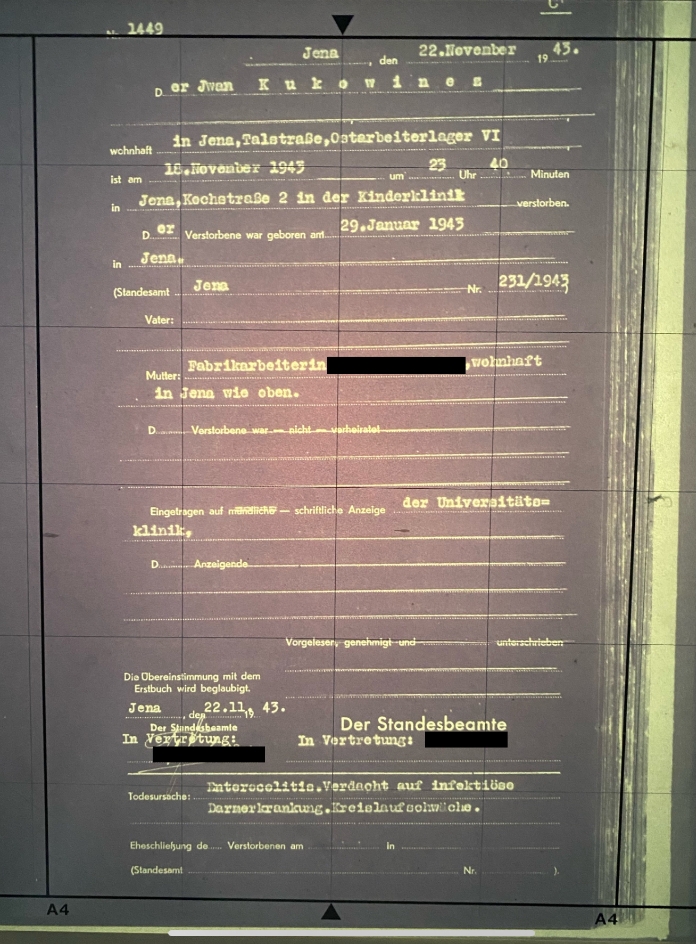 Dokument aus dem Stadtarchiv Jena. Es ist eine Sterbeurkunde des Standesamtes Jena vom November 1943. Es handelt sich verstorbene Babys.
